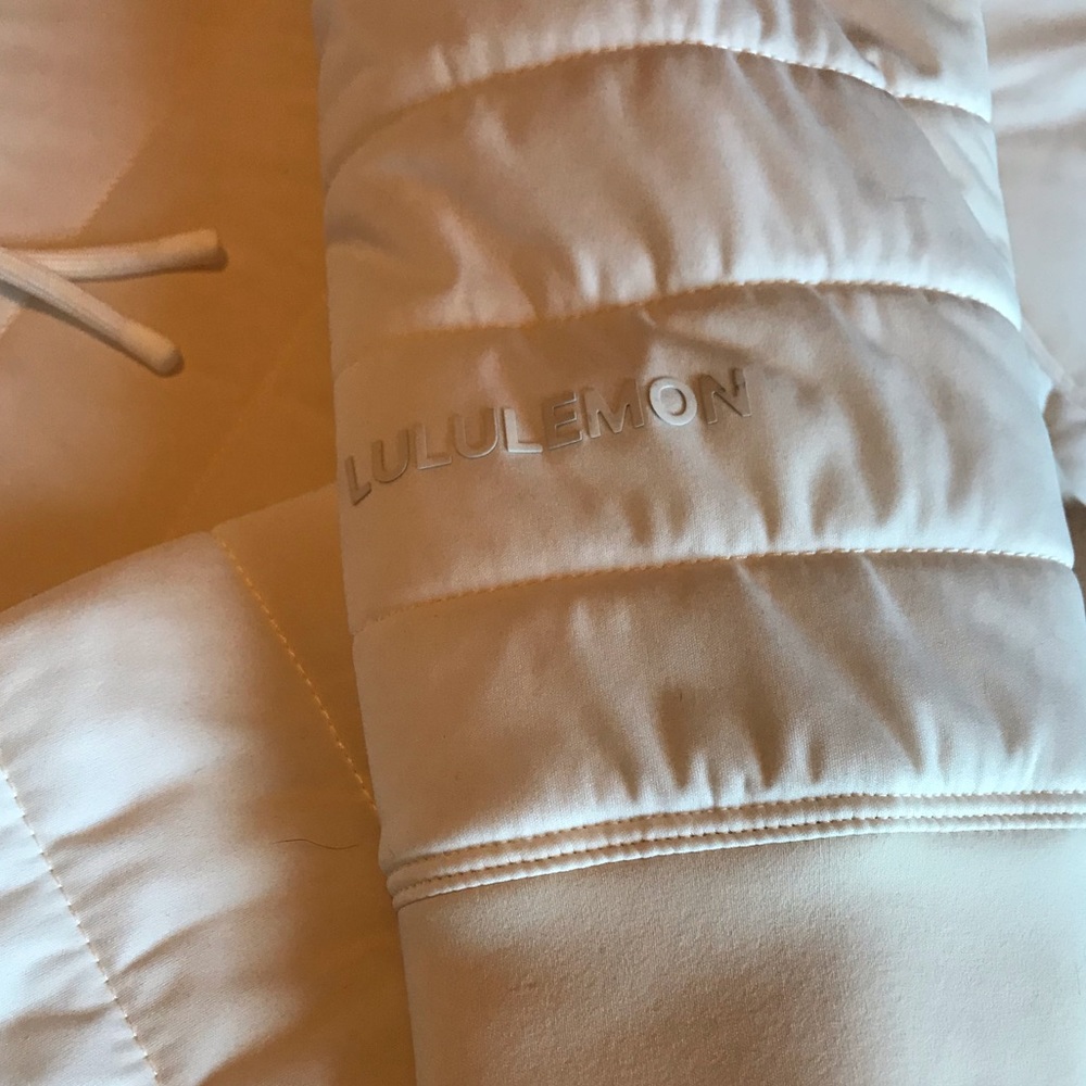 LULULEMON pullover